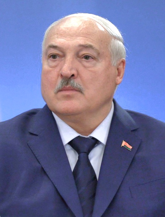 Олександр Лукашенко: детальна біографія — ранні роки, шлях до влади, президентство, внутрішня та зовнішня політика